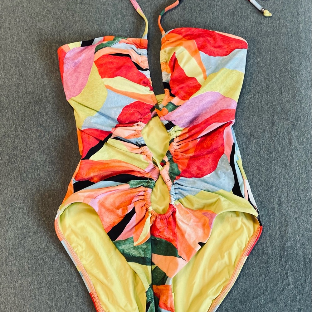 Colorful Strapless Swimsuit